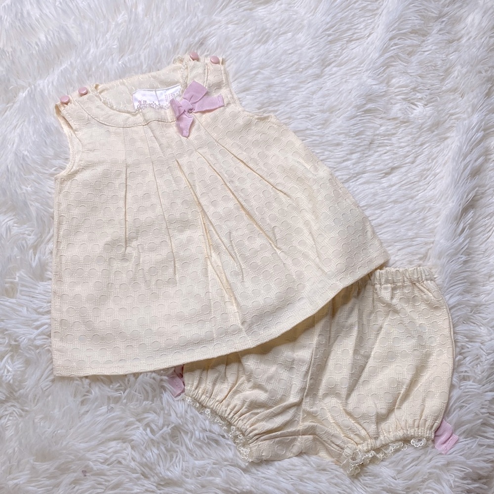 Jillian’s Closet Light Yellow Pink Two Piece Set Size 3-6 Months